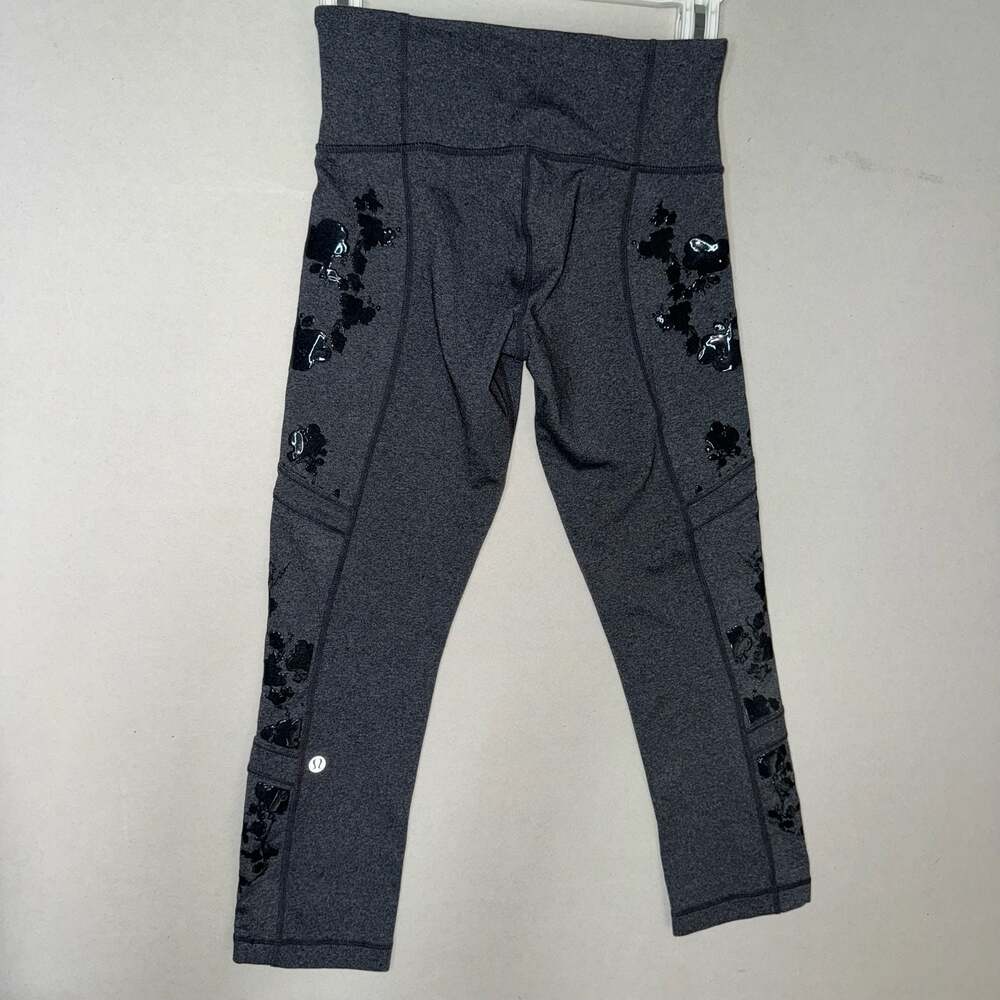 Lululemon High-Rise Crop Leggings Size 4 Grey Floral Print